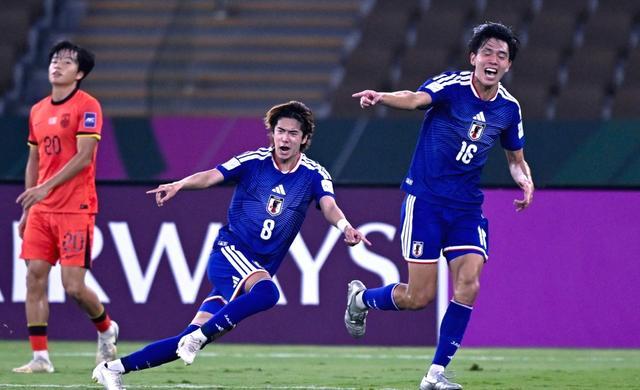 新爱体育直播-小作坊难敌体系！输4球真不意外，中日足球的差距根本不在球员